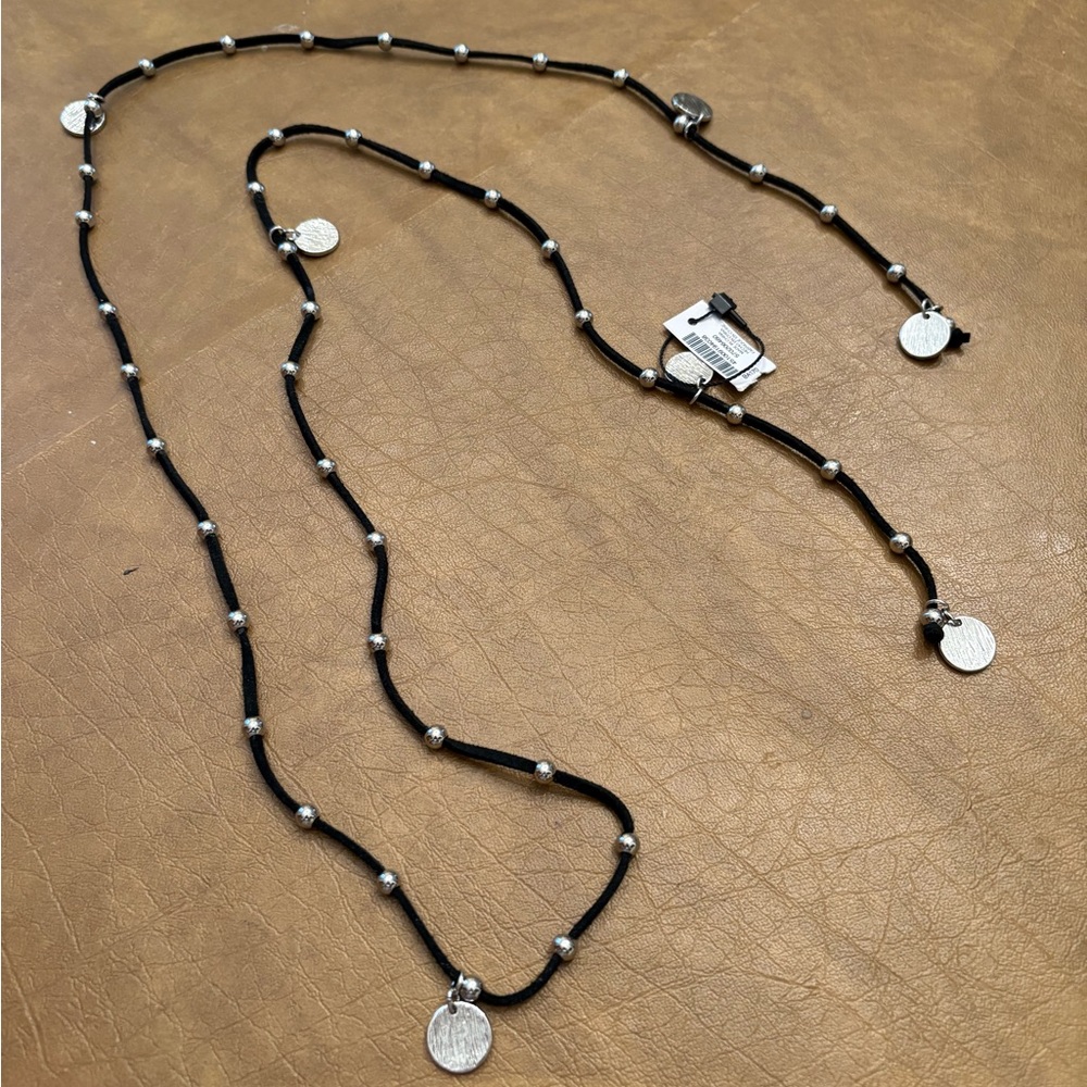 Elegant Black and Silver Women's Necklace